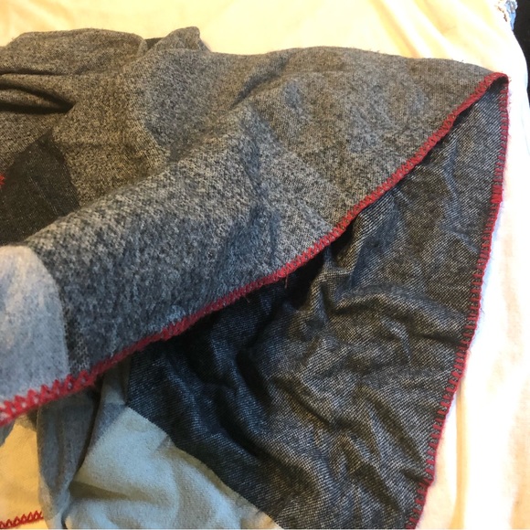 Roots blanket shawl O/S - Picture 6 of 8
